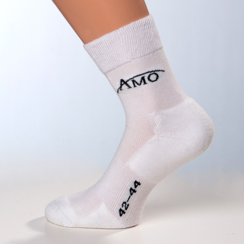 hochwertige sportsocken in grundfarbe weiß mit logo werbemittel